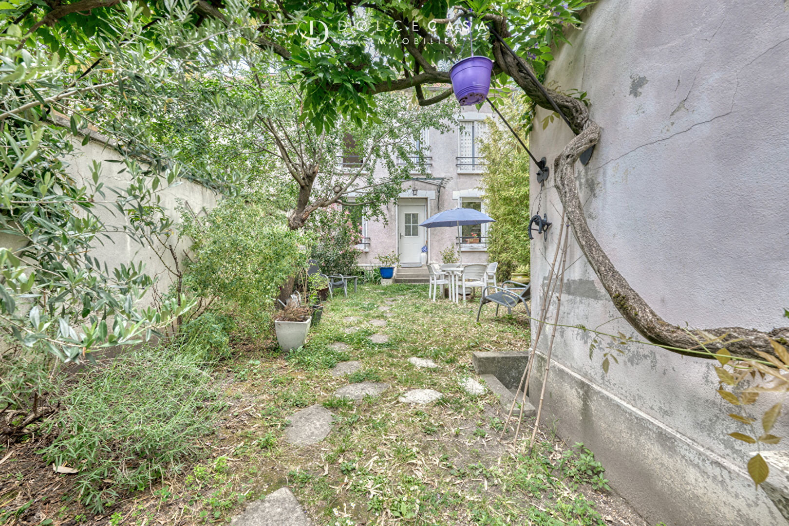 59250589n.jpg